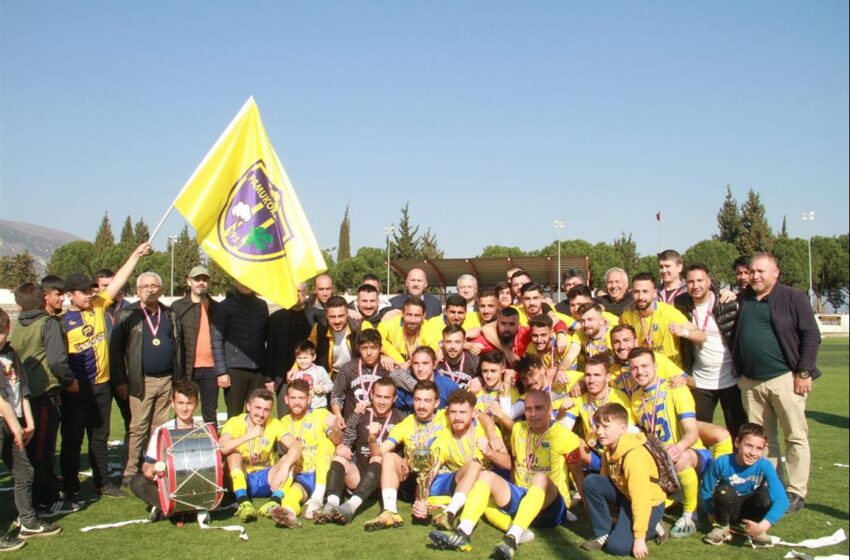  Şampiyon olan Pamukörenspor’lu futbolcular 2 yıl önce ölen takım arkadaşları Burak can’ı unutmadılar